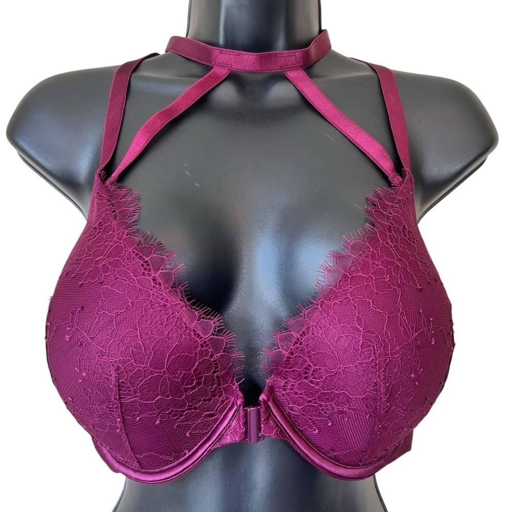 Victorias Secret Very Sexy Lace Plunge Front Closure Bra Size 34DDD
